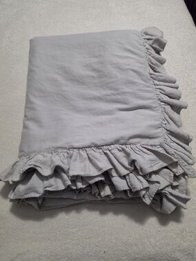 Pottery Barn Kids Ruffled Cotton Duvet - Light Gray